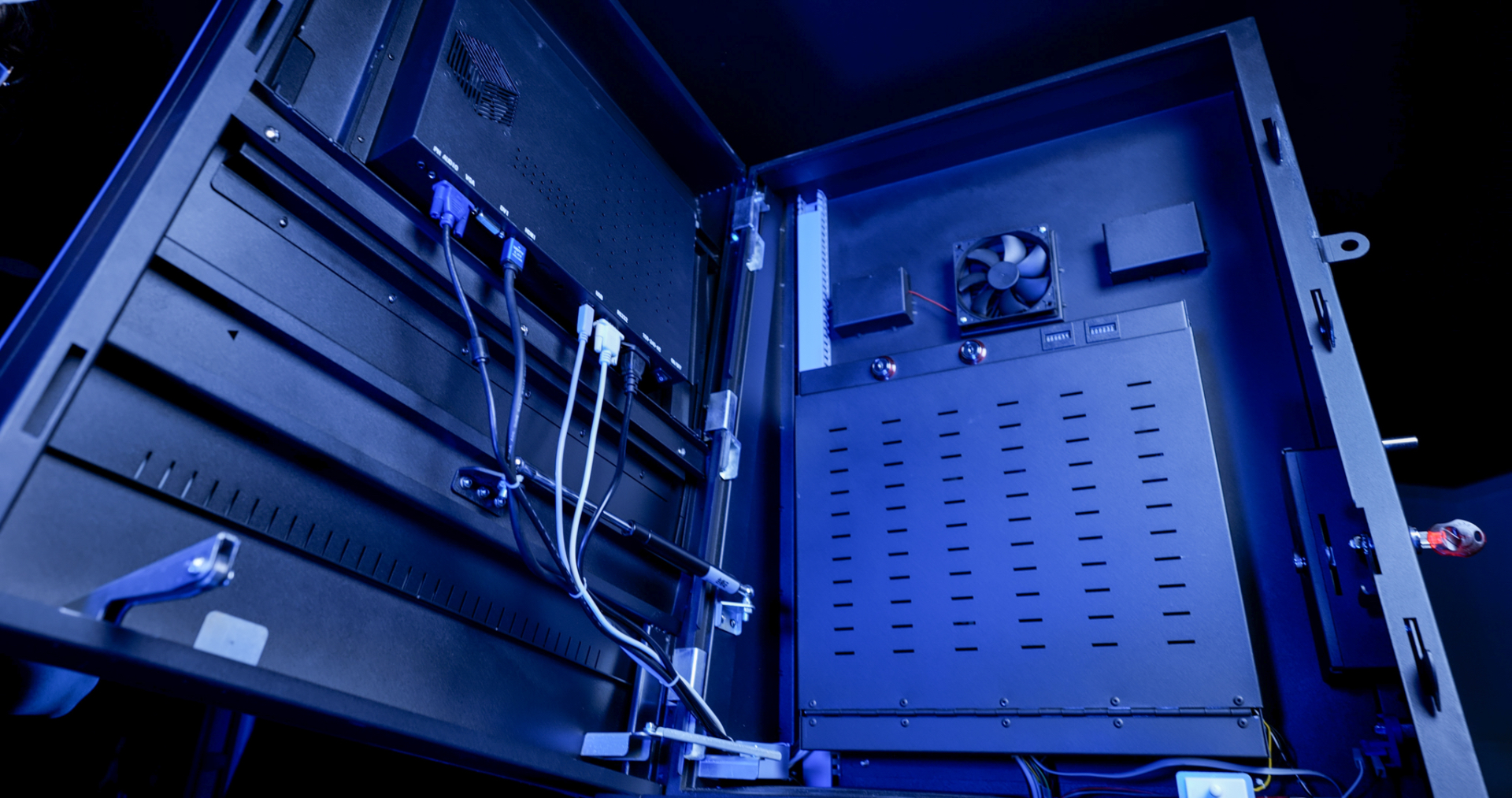 43 vert monitor open