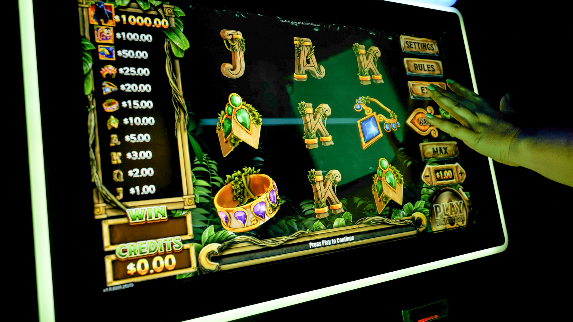 hi riser touch with hand